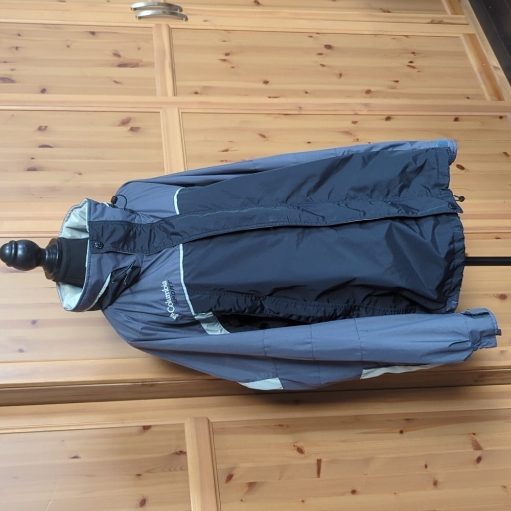 COPY - Large  Columbia Coat EUC
